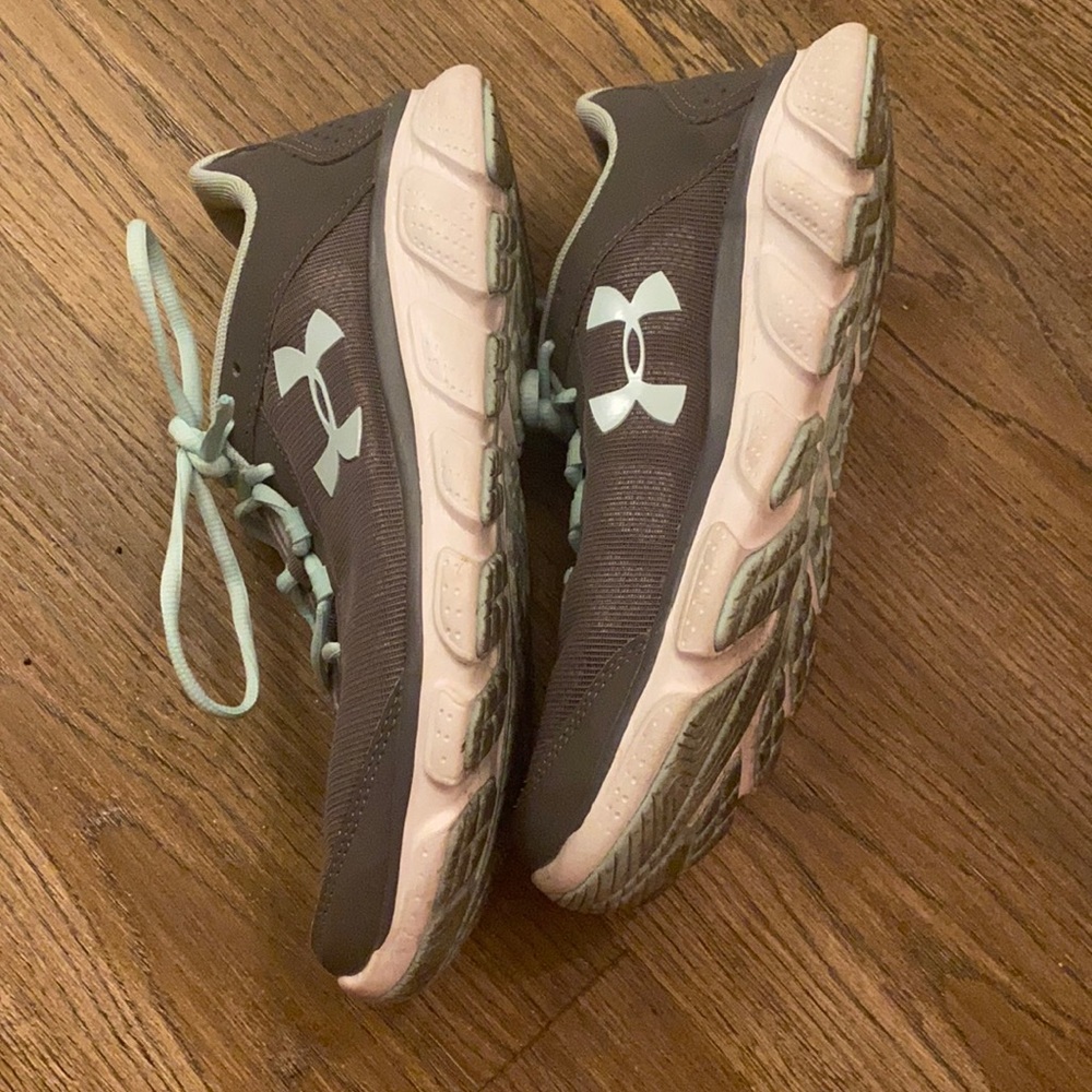 Under Armour Running shoes